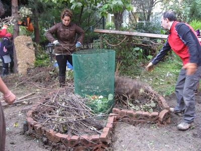 Nar Çiftliğinde Kompost Etkinliği 12-14 Nisan 2013 Kocaeli