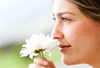 Stres Tedavisinde Bitkisel Tıp ve Çiçek Esansları